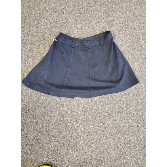 The hanger black Mini skirt - Picture 2 of 4